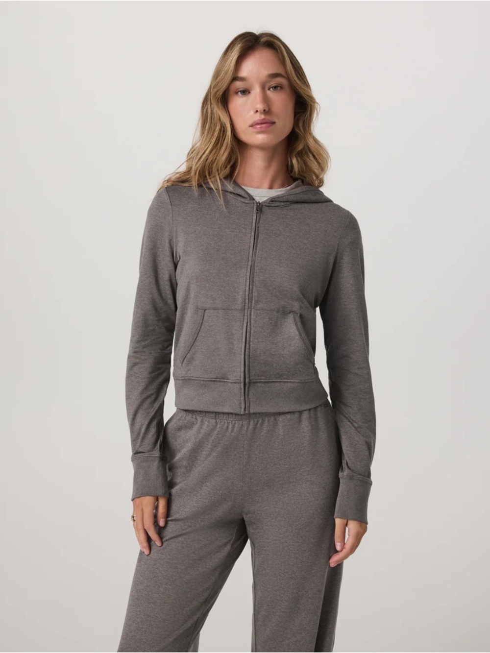NWOT Vuori Halo Mini Full Zip Hoodie in Chia